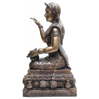 Mae NangKwak 3 Inches Lap Statue, Wat BangPhra 2559, Height 23cm