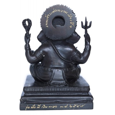 S/n:207 LP Key 2550 Phra PiKaNet 3.5 inches Lap Statue Height 16cm Wat SiLamYong