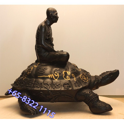 LP Liew 2556 Wealthy Tortoise 7 Inches Base Statue 28cm Wat RaiTangThong