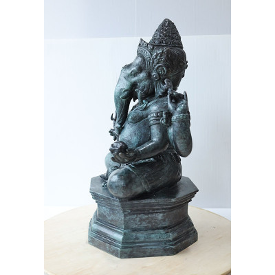 S/n:89 LP Hong 2552 Phra PiKaNet 9 inches Lap Ganesh Statue Height 39cm