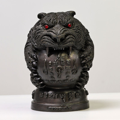 LP ShamAng Wat BangPhra 2555 Tiger Statue Height 15cm