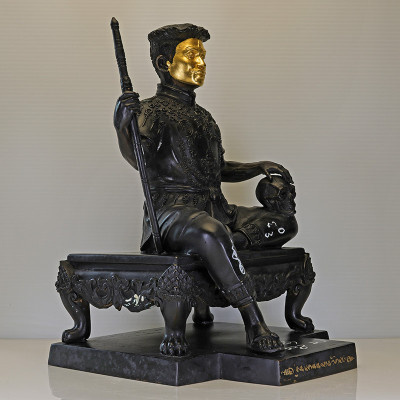 头帮编号:68额外手写符,古巴苏滨,佛历2554,坤平将军5寸金身高25cm,金面坤平