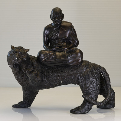 龙婆本座老虎3英寸腿金身,Wat BangPhra,佛历2553