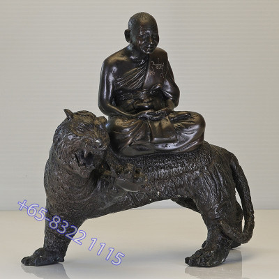 LP Pern Seating Tiger 3 Inches Lap Statue, Wat BangPhra 2553