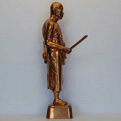 龙婆坤12英寸高金身,佛历2546,高29cm,Wat BanRai