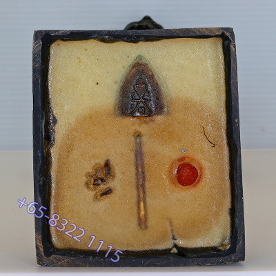 作199尊，编码：18 龙婆Kloy，魂魄勇金身12寸（佛历2557）白色裤， 瓦福考通