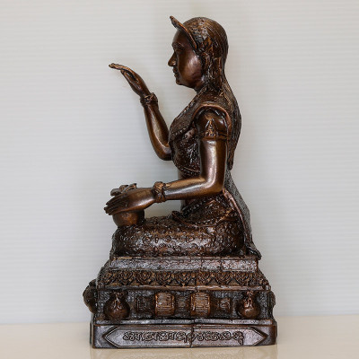 Mae NangKwak 3 Inches Lap Statue, Wat BangPhra 2559, Height 23cm