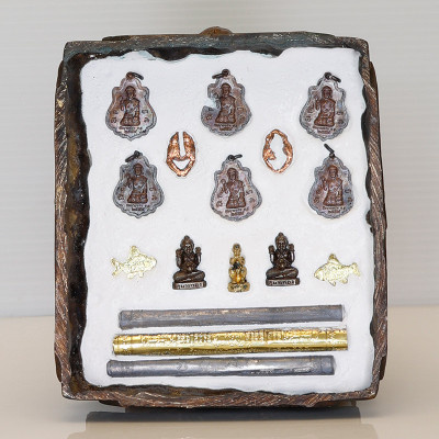 Mae NangKwak 3 Inches Lap Statue, Wat BangPhra 2559, Height 23cm