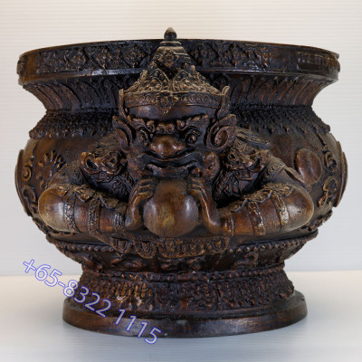 S/n: 647 Phra RaHu Incense Censer (KaTangToop) Wat PiKulThong 2551 ID: 17 cm