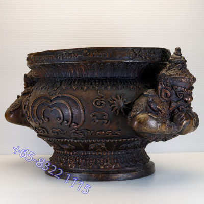 S/n: 647 Phra RaHu Incense Censer (KaTangToop) Wat PiKulThong 2551 ID: 17 cm