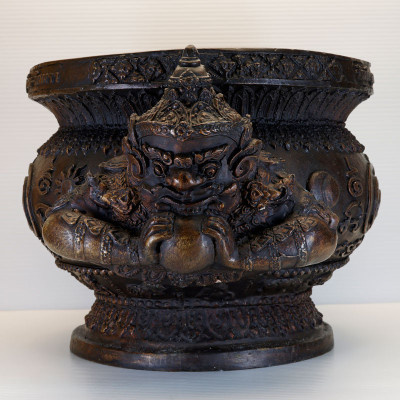 编号：647 啦胡香炉，佛历2551Wat PiKulThong 内径：17厘米
