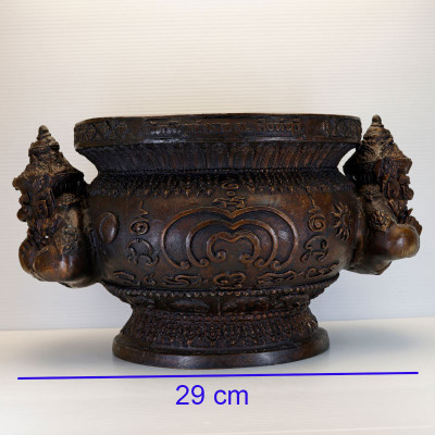 S/n: 647 Phra RaHu Incense Censer (KaTangToop) Wat PiKulThong 2551 ID: 17 cm