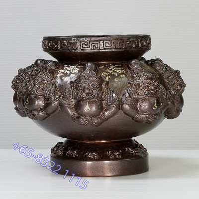 9 Famous Monks Chanted LP Nu-Inn 2557 Phra Rahu Joss Stick Burner, Height 11.5cm (S)