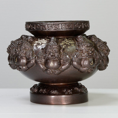 9位名僧侣加持，LP Nu-Inn 2557 帕拉胡香炉，高11.5厘米（小）