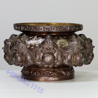 9 Famous Monks Chanted LP Nu-Inn 2557 Phra Rahu Joss Stick Burner, Height 10cm (M)