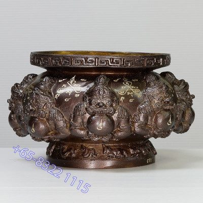 9 Famous Monks Chanted LP Nu-Inn 2557 Phra Rahu Joss Stick Burner, Height 10cm (M)