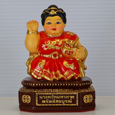 KB Ariyachat 招财女神金身，佛历2559，高度9.5cm Wat Sang Kaew Phothiyan