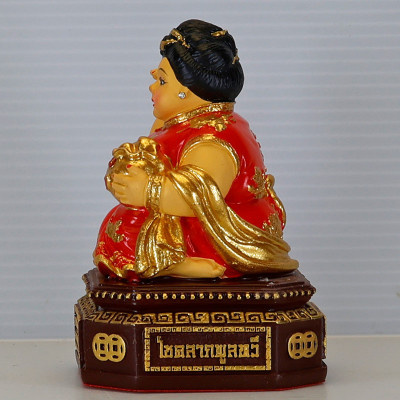 KB Ariyachat 招财女神金身，佛历2559，高度9.5cm Wat Sang Kaew Phothiyan