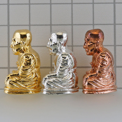 龙婆Deng，Wat Rai 佛历2554，龙莆托2.8cm 做999尊编号：561