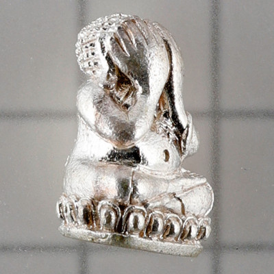 Made 200 LP Kloy 2557 Phra Pidta Silver 1.7cm Wat PuKowThong