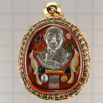 LP Hong Phra Pidta 2556 Ivory Salika, Gold Takrut, Leklai, Hairs