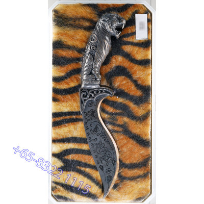 做299支，LP Phorm Wat Ban Suan 佛历2559 老虎灭魔法刀，三宝铜 11.8 cm