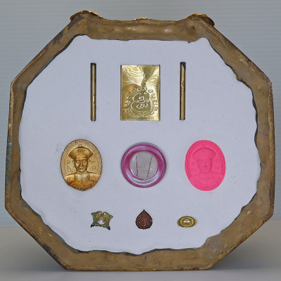 做98尊，20位著名僧加持佛历2567大法会， 二哥丰金身 22cm 贴金