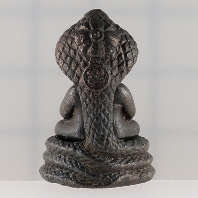 Gold Code S/n:28 Ajahn KhunPan 2546 Phra Pidta LekNamPee 2.8cm G-Pra Cert