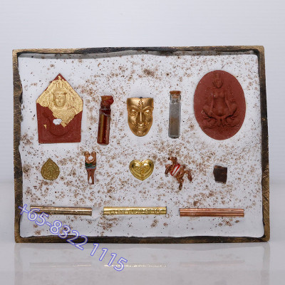 编号：88 做199尊，阿赞苏滨，佛历2567，金面坤平将军金身25cm