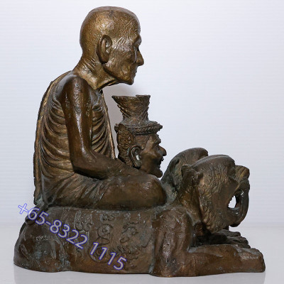 1st Batch Made 1999 S/n:1395 LP Kalong Seating Tiger Statue 2550 Wat Khao Laem