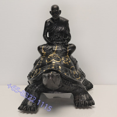 龙婆刘招財龟5寸底金身,龙婆SaiChon加持,佛历2556,高18cm
