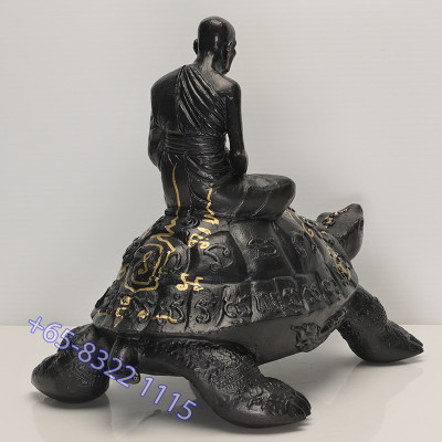 LP Liew 2556 Wealthy Tortoise 5 Inches Base Statue 18cm Wat RaiTangThong