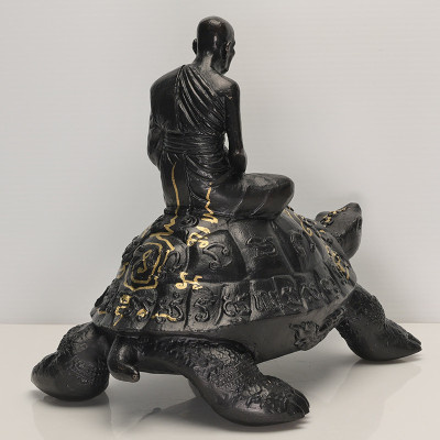 龙婆刘招財龟5寸底金身,龙婆SaiChon加持,佛历2556,高18cm