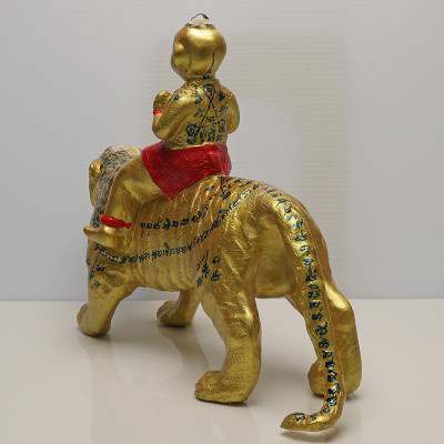 LP Yam B.E.2552 KuMan Ride Tiger Statue Made 700pcs S/n:220 Wat Sam Ngam