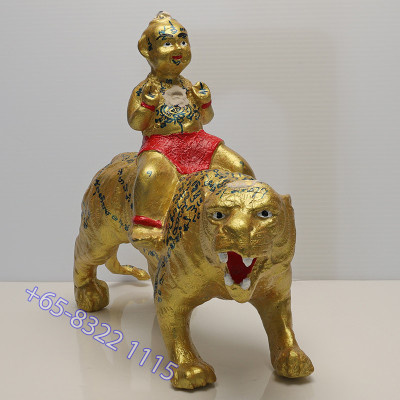 LP Yam B.E.2552 KuMan Ride Tiger Statue Made 700pcs S/n:220 Wat Sam Ngam