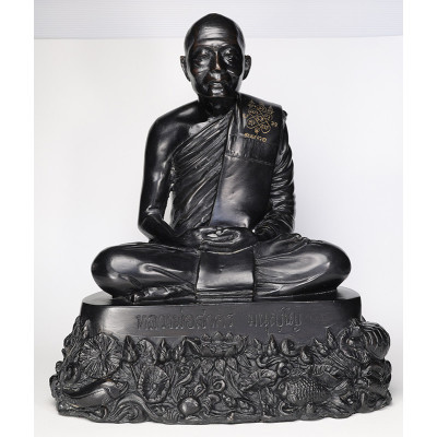 S/n:411 LP Sakorn 2552 Wat Nong Krap Statue 37cm