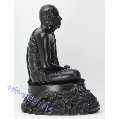 S/n:140 LP Sakorn 2552 Wat Nong Krap Statue 22cm