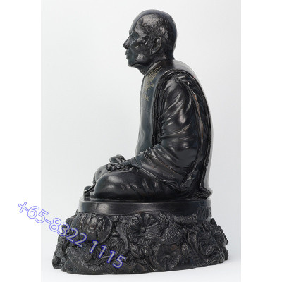 S/n:140 LP Sakorn 2552 Wat Nong Krap Statue 22cm