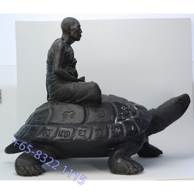LP Liew Wat RaiTangThong B.E.2538 Wealth Tortoise Statue 35cm