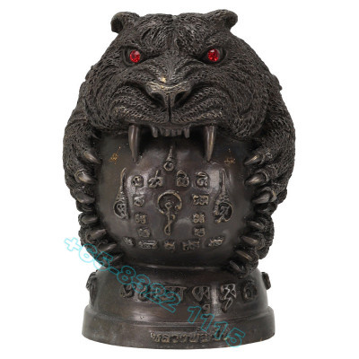 LP ShamAng Wat BangPhra B.E.2555 Tiger Statue Height 15cm
