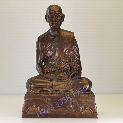 Statue ShowCase
