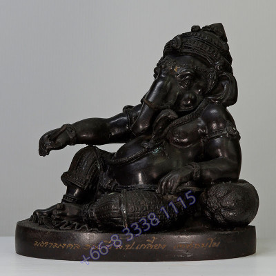 Statue Shop ShowCase