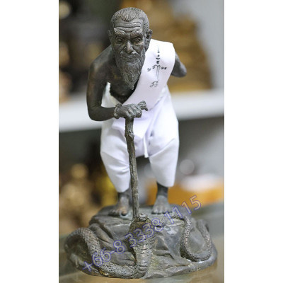 Statue ShowCase