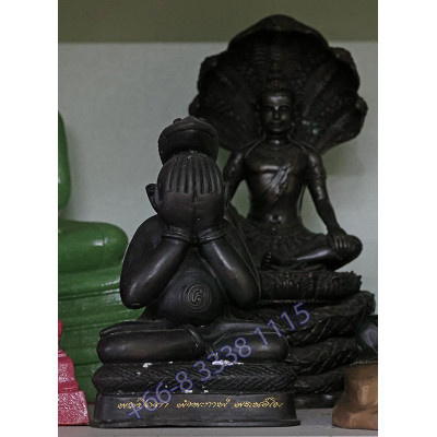 Statue ShowCase