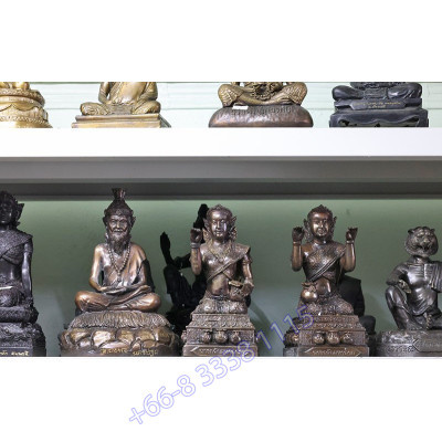 Statue ShowCase