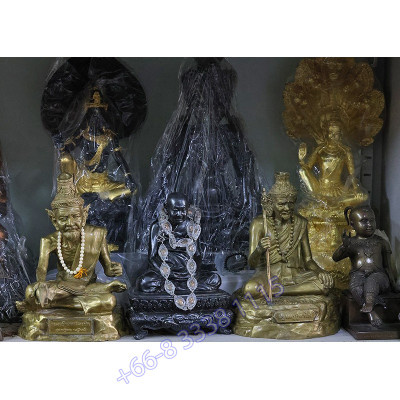 Statue ShowCase