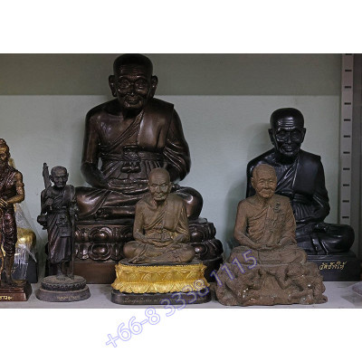 Statue ShowCase