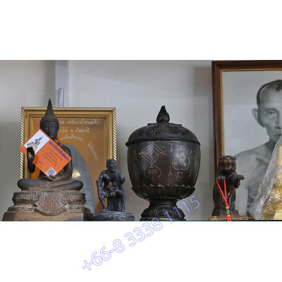 Statue ShowCase
