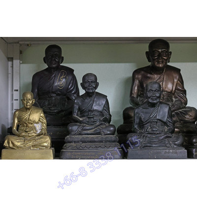 Statue ShowCase