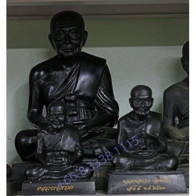 Statue ShowCase
